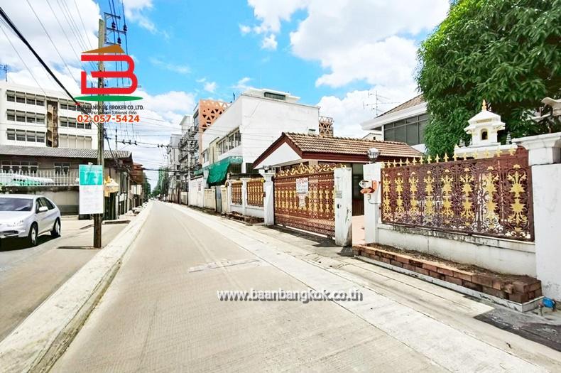 บ้านเดี่ยว ซอยงามวงศ์วาน 9 แยก 5 เนื้อที่ 107 ตรว. ถนนงามวงศ์วาน ต.บางกระสอ อ.เมือง จ.นนทบุรี 12