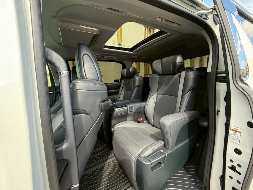 TOYOTA ALPHARD 2.5 SC package 2022 Mileage 47,000 Km. (ยางใหม่ 4 เส้น ) 8