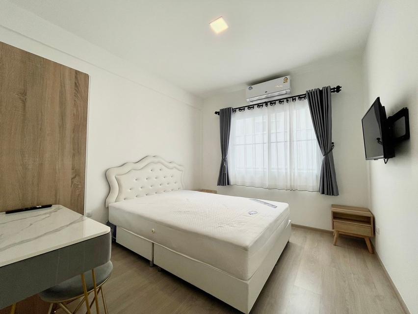 บ้านว่างให้เช่า เฟอร์นิเจอร์ครบ พร้อมเข้าอยู่ ตรงข้าม Mega บางนา  15