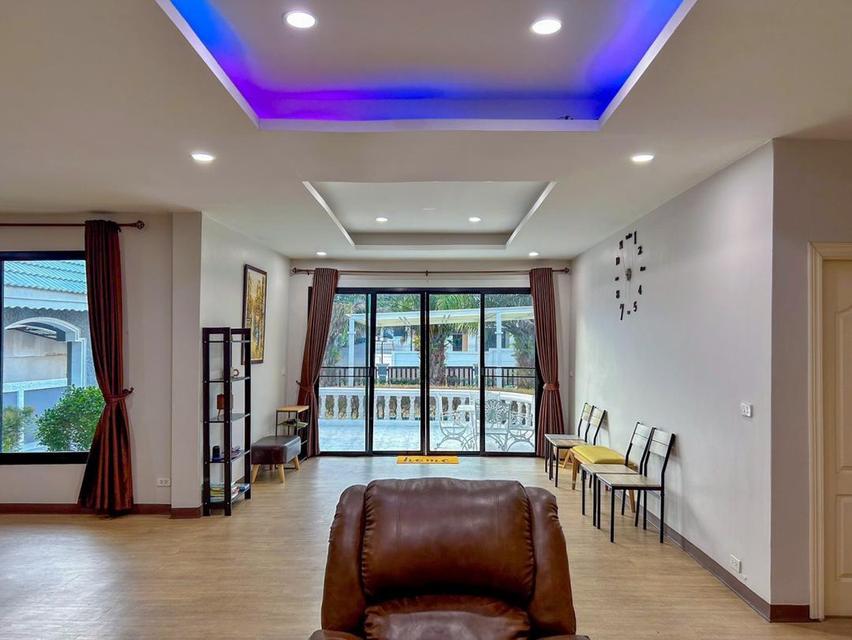 พูลวิลล่าพัทยา 4 ห้องนอน มีสระส่วนตัว เดินถึงหาด 3 นาที แถมรับสัตว์เลี้ยง 🐶 Private Luxury พักได้ 10 ท่าน +++ ลดแรงมาก 3