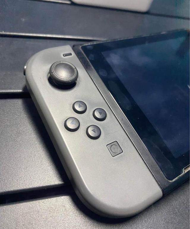 ขาย Nintendo Switch V.1 สภาพดี 3