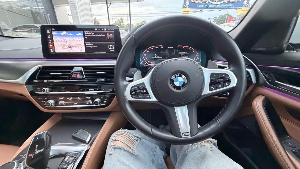 รหัสรถ KPV2016 2021 BMW 530e 2.0 M SPORT LCI รูปที่ 5