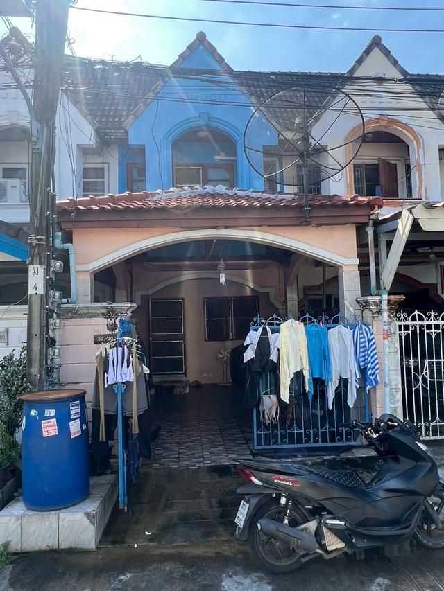 ขายทาวน์เฮ้าส์ สูง 2 ชั้น เนื้อที่ 18 ตรว. หมู่บ้านนันทิศา ถนนคู้บอน ซอย 30 แขวงบางชัน เขตมีนบุรี กรุงเทพมหานคร 1