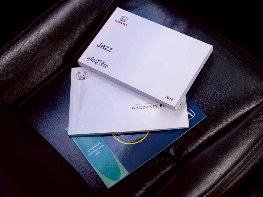 Honda Jazz 1.5V ปีจด 2015 ประกันเครื่องเกียร์3ปี3หมื่นkm 19