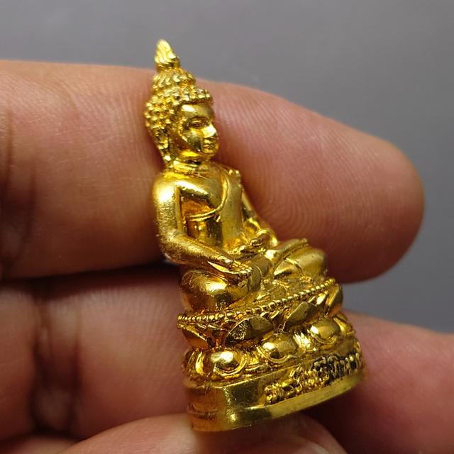 พระไพรีพินาศ ครบรอบ 13 ปี กกต. เนื้อกาหลั่ยทอง ขนาดสูง 3.5 ซ.ม.วัดบวรนิเวศวิหาร ปี2554 พร้อมกล่องเดิม 6