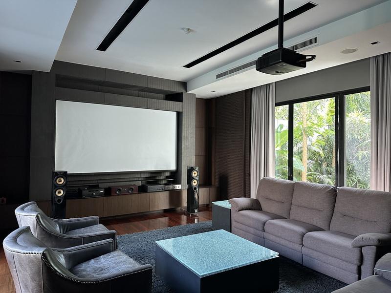 บ้านเดี่ยวพร้อมสระว่ายน้ำ สไตล์โมเดริ์น @สุขุมวิท – พร้อมพงษ์ 6