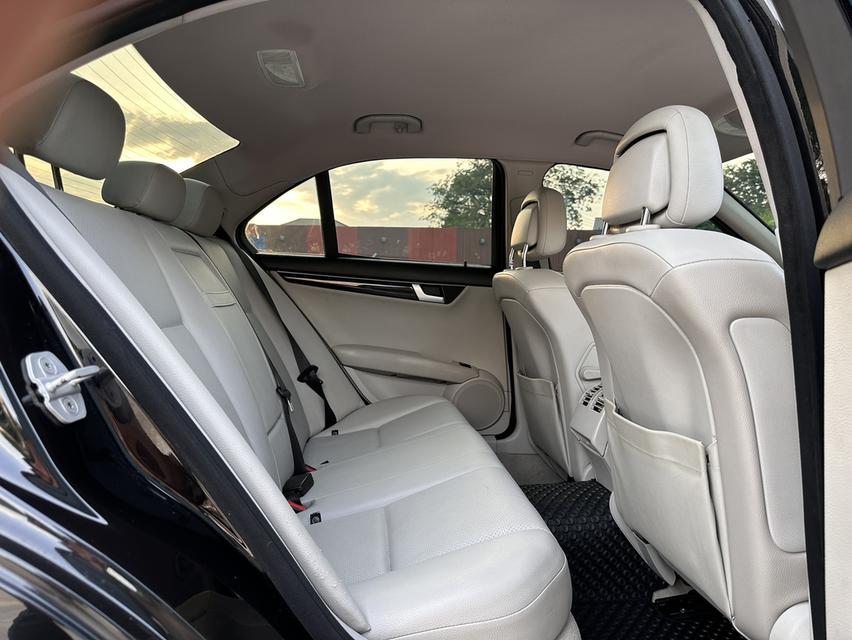 รหัสรถ PAT1244 Benz C200 1.8 CGI Blue Efficiency Amg (W204) 2012 10