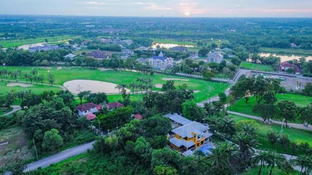 ขายบ้าน 2 ชั้น สุดหรู บ้านวิว ติดสนามกอล์ฟไพน์เฮิร์สท และ Lake ร่มรื่นสงบ เป็นส่วนตัว Pinehurst Golf and Country club  3