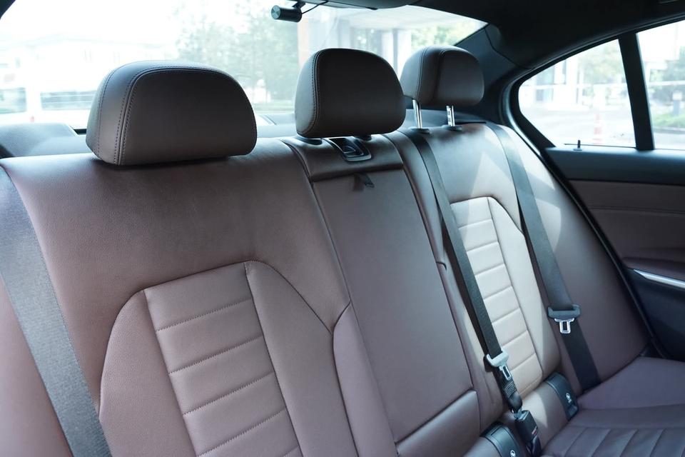 320d M Sport G20 11