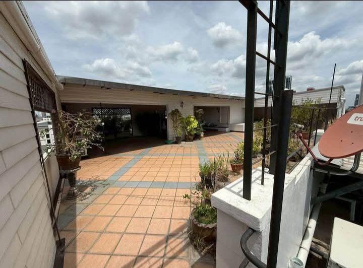 อาคารพาณิชย์ติดถนนรัชดาภิเษก ใกล้MRTห้วยขวาง 1