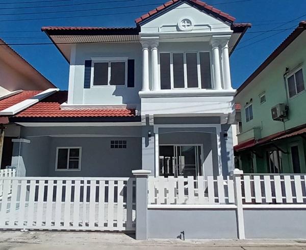 ขายด่วน! บ้านแฝด 2 ชั้น 3 ห้องนอน 2 ห้องน้ำ เนื้อที่ 35 ตรว. ใกล้ ม.มหิดล แม็คโคร และเซ็นทรัลศาลายา โทร. 084-0803830 1