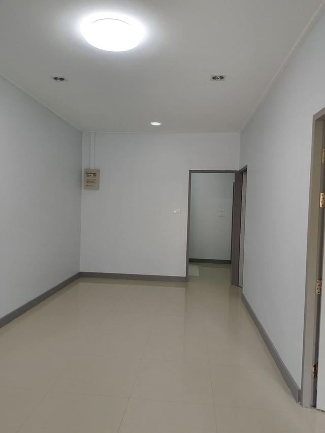 หมู่บ้านณัฐวดีโบนาวี่ 12