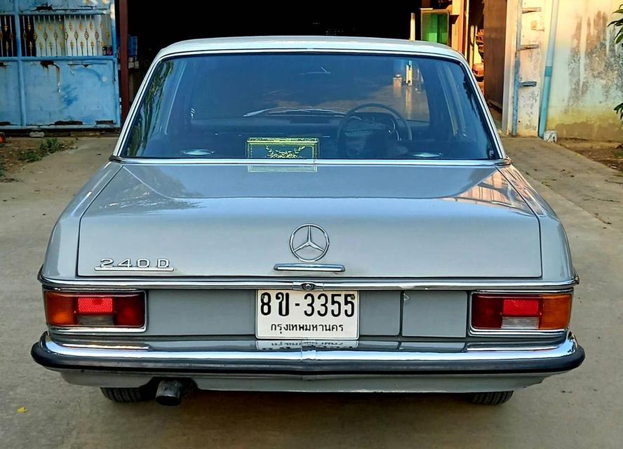 ขายรถ Benz-/8 -w114 รุ่นหน้าเล็ก กระจกหูช้าง พวงมาลัยงา 9