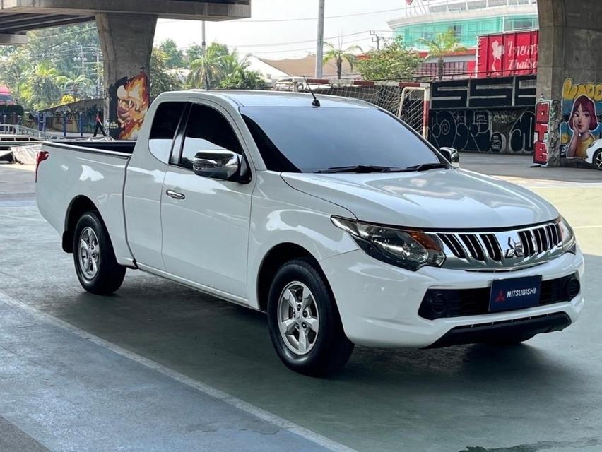 Triton 2.4 GLX Mega Cab ปี 2015 เบนซิน รหัส WMT53