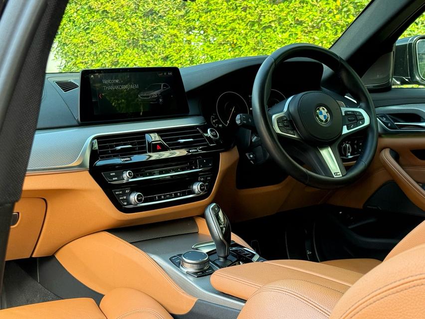2019 BMW 530e MSPORT รถมือเดียวออกป้ายแดง รถวิ่งน้อยเพียง 90,000 กม รถเข้าศูนย์ตามระยะ ไม่เคยมีอุบัติเหตุครับ 12
