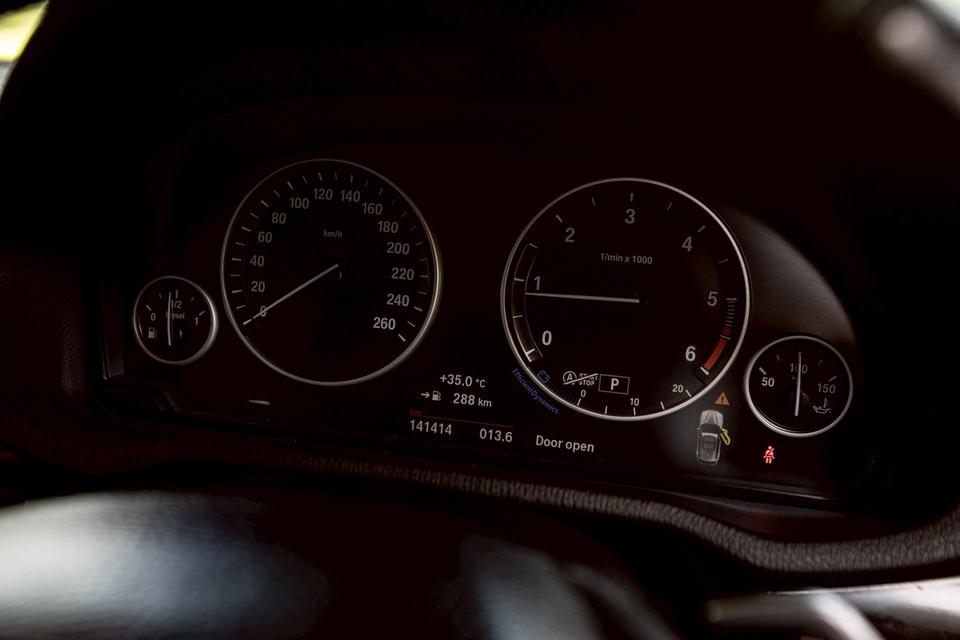 Bmw X3 XDrive20d Highline 2.0 ดีเซล สีเทา ปี 2016 17