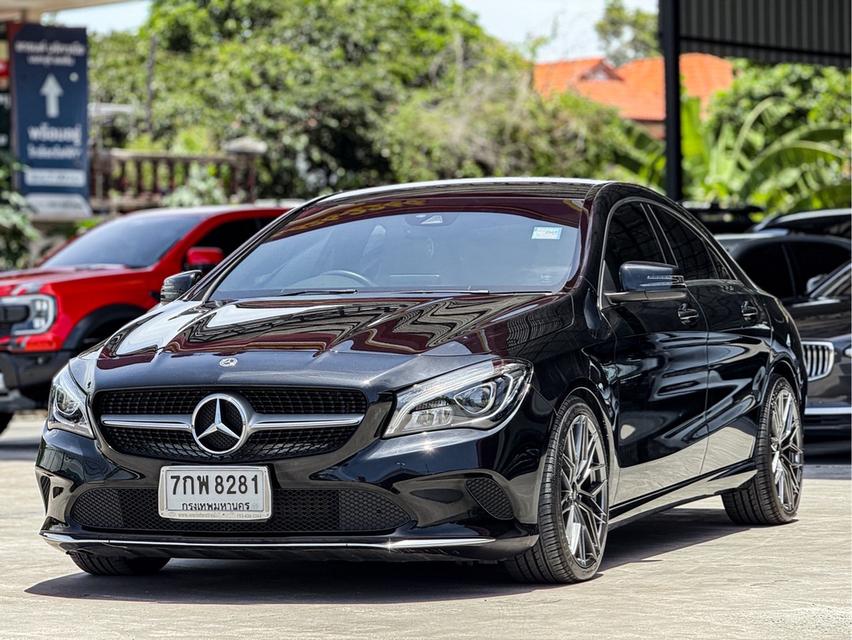 รหัสรถ WRT8281 2018 MERCEDES BENZ, CLA200 URBAN 1.6 เทอร์โบ 156 hp 7 Speed 4