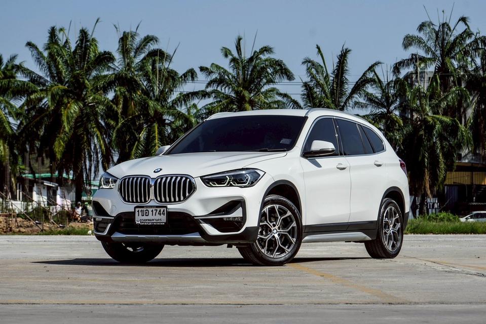 BMW X1 2.0 sDrive20d xLine F48 AT 2021