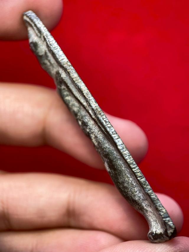 พระร่วงยืนเศียรโต กรุปู่บัว สุพรรณบุรี รูปที่ 1