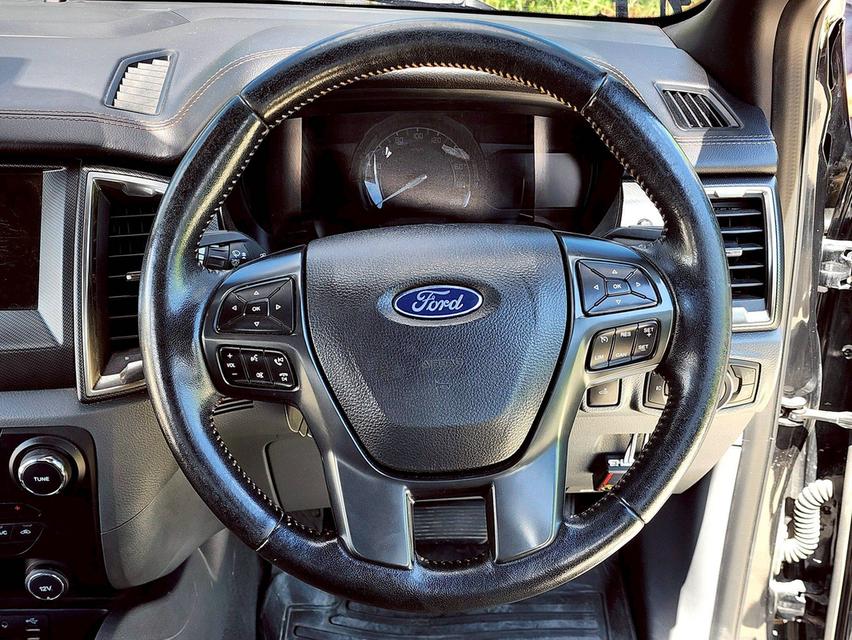 Ford Ranger 3.2Wildtrak 4wd ปี15 11