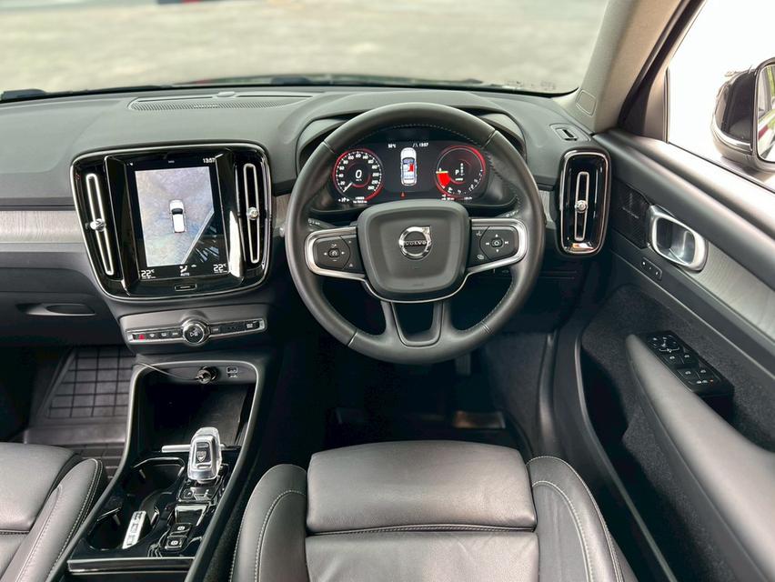ปี 2021 VOLVO XC40 Recharge T5 Inscriptionโฉม ปี18-ปัจจุบัน (จดทะเบียน2022)สีดำ ตัวท็อป เบนซิน/ปลั๊กอินไฮบริด 11