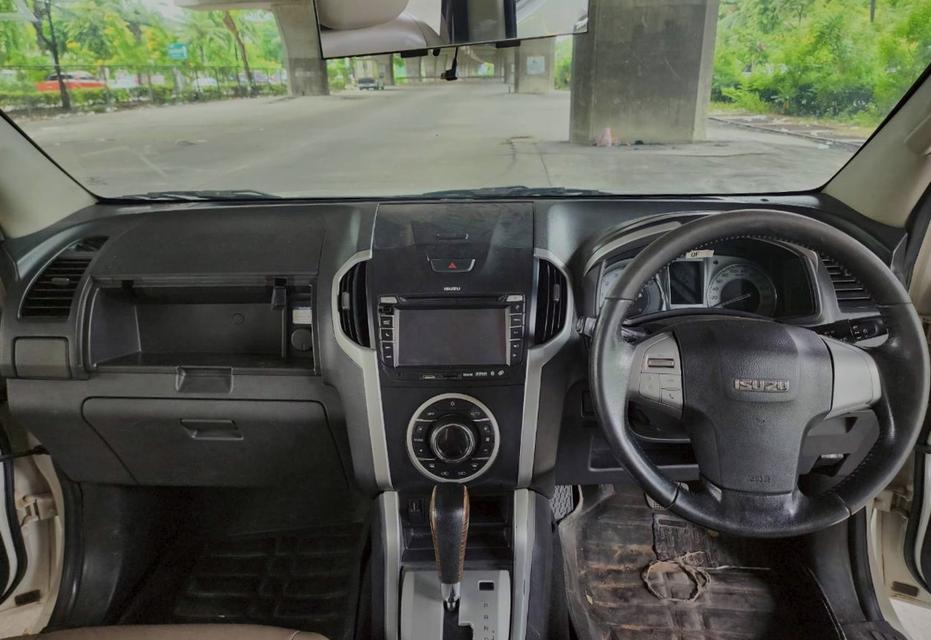 Isuzu Mu-X 3.0 Navi 2WD ปี 2014 5