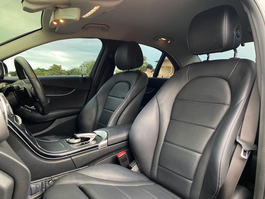 Mercedes-Benz C300e Avantgarde EQ Power 2019  10