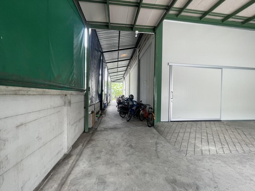 สุดยอดทำเลสีม่วงเพื่อการเติบโต! 200 ตร.ว.กว่า พร้อมโรงงาน/คลังสินค้า หน้ากว้างพิเศษ ถึง 25 เมตร! 5