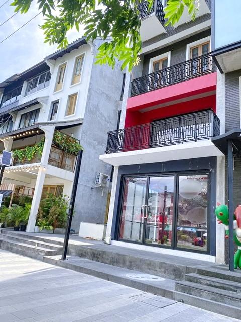 BTSสนามกีฬาแห่งชาติ 900 ม. ให้เช่าอาคารพาณิชย์ 4 ชั้น 18 ตร.วา. 300 ตร.ม.แยกบรรทัดทอง-จุฬาฯ แอมพาร์ค สามย่าน 150 ม. 5 นอ 4