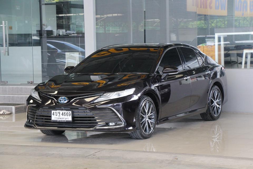 รหัสรถ TKG4669 TOYOTA CAMRY 2.5 HYBRID PREMIUM LUXURY ปี 2023