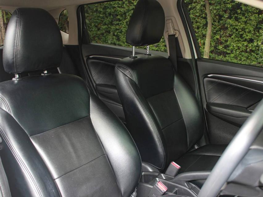 HONDA JAZZ, 1.5 i-VTEC V+ ปี 2015  โฉม ปี14-ปัจจุบัน  12