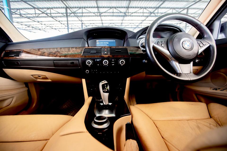 Bmw 525i ปี 2008 สีดำ มือเดียวป้ายแดง สวยสภาพดี 19