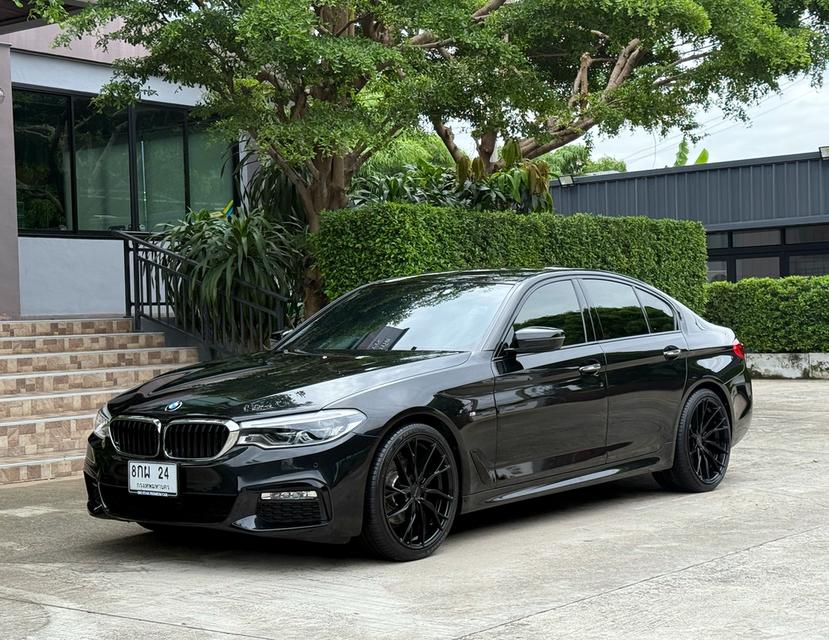2019 BMW 520D MSPORT G30 รถมือเดียวออกป้ายแดง รถวิ่งน้อย เข้าศูนย์ทุกระยะ ไม่เคยมีอุบัติเหตุครับ 4