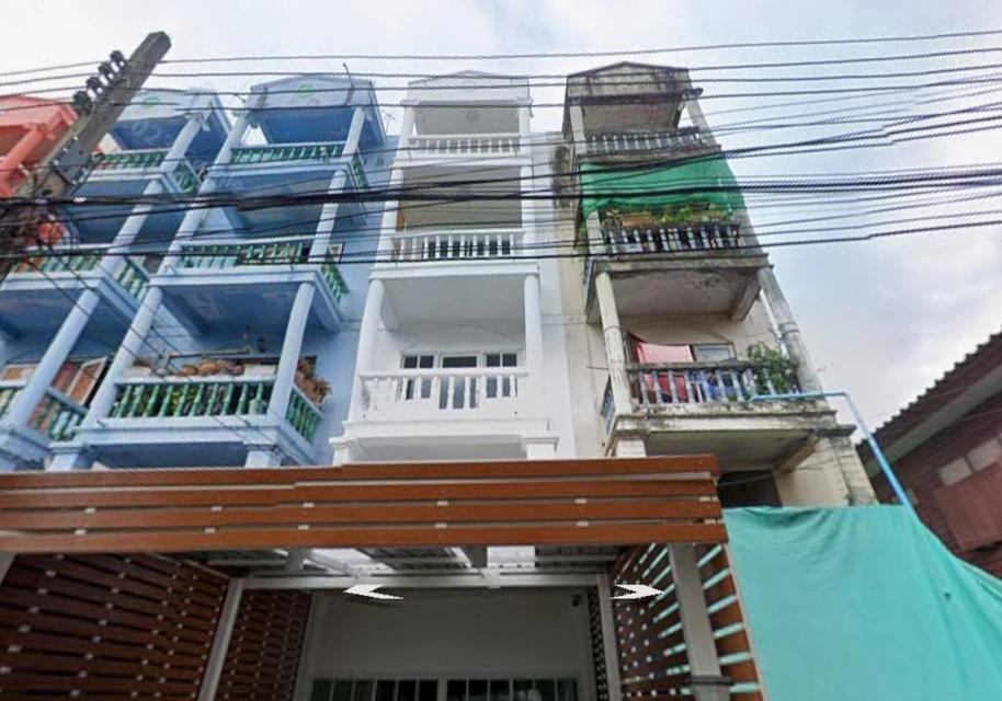 ขายบ้านตึกแถว 4 ชั้น ใกล้รถไฟฟ้า 1