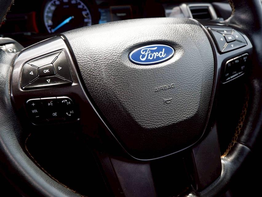 FORD RANGER Double cab Wildtrak 2.0L Bi-Turbo 4x2 10AT สีเทา ปี 2020 17