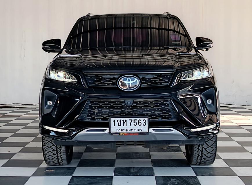 FORTUNER LEGENDER 2.8 V 2WD ปี 2021 ✅ ฟรีค่าจัด-ค่าโอน ✅ ฟรีประกันภัย ✅ ฟรี พรบ 2