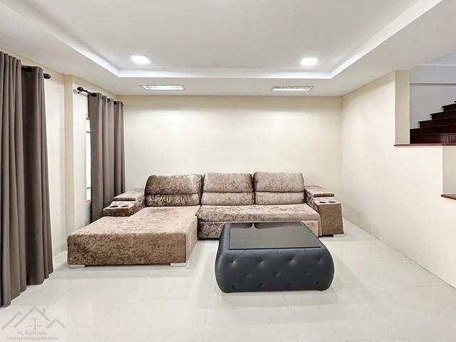 ให้เช่าทาวโฮม 3ชั้น ย่านศรีนครินทร์ หมู่บ้านธนาภิรมย์ ศรีนครินทร์-วงแหวน ใกล้ รถไฟฟ้า 4