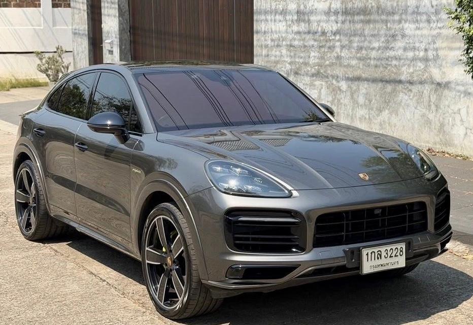 Porsche Cayenne Coupe