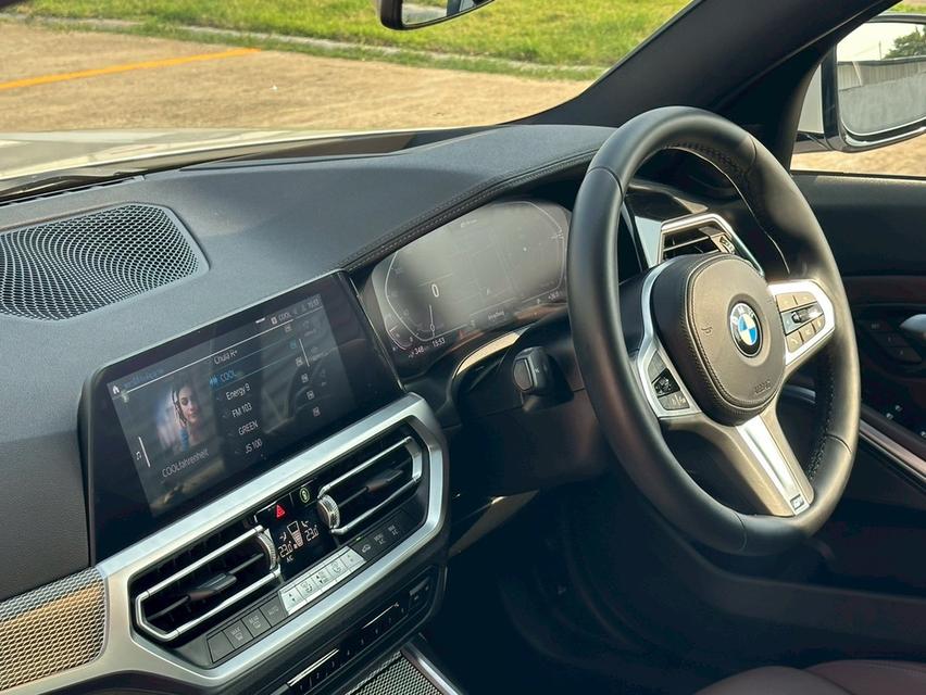 BMW 330e M Sport (G20) 2020 รูปที่ 9