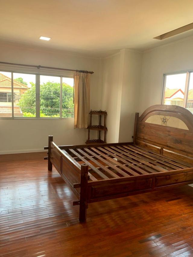 ขาย : บ้านเดี่ยว 2 ชั้น , เนื้อที่ 61.8 ตรว. เลขที่ 83/98 หมู่บ้านสัมมากร 2 ถนนสามวา 20  8