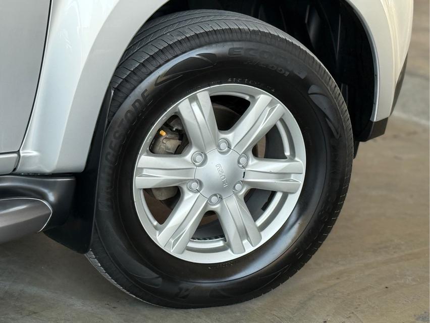 รหัสรถ WRT7726 2013 ISUZU MU-X, 3.0 (DVD Navi) โฉม ปี13-20 สีเทา จดทะเบียนปี2014 18