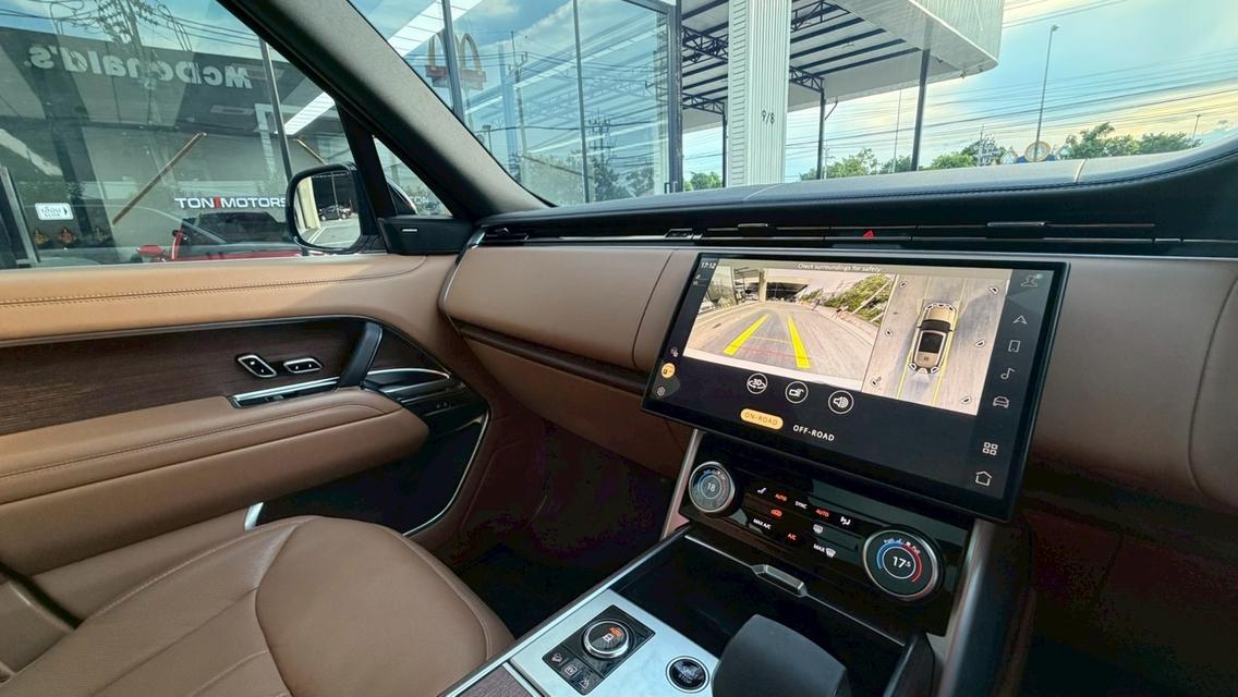 2023 Range Rover 3.0 P440e Plug-In Hybrid LWB AWD Autobiography Plus สีดำ Milage 23,XXX KM รูปที่ 14