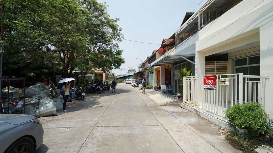 บ้านทาวน์เฮ้าส์ 2 ชั้น   3