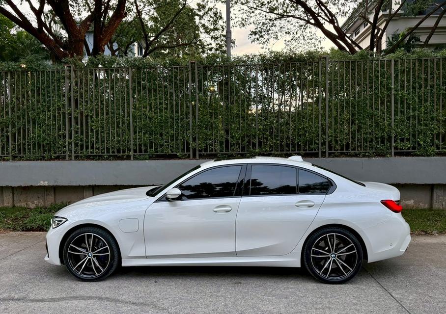 BMW 330e M-Sport ปี 2020 Bsi ยังเหลือถึง 25/08/2026 รูปย่อยที่ 4