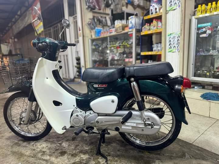 Honda Super Cub สีเขียว 3