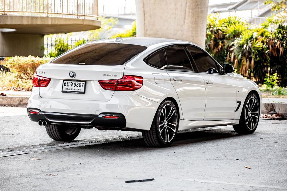 Bmw 320d GT M Sport เบาะแดง ปี 2019 สีขาว มือเดียวป้ายแดง 4