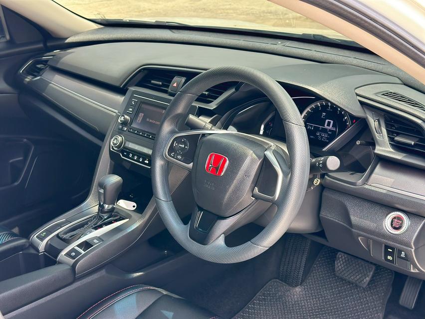รหัสรถ PAT480 Honda Civic FC 1.8 E สีขาว ปี 2018 6