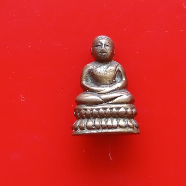 พระชัยเศียร ล้น  วัดสุทัศน์