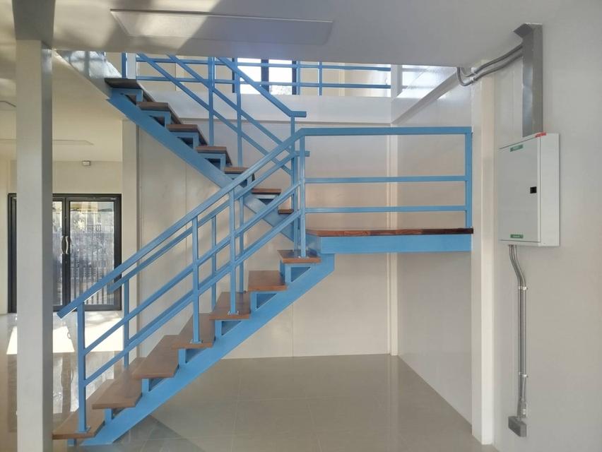 [For Sale & Rent] 2-Storey Office Building with Warehouse, Punnawithi 29 6