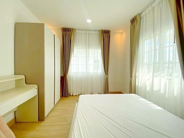 ใกล้ BTS สำโรง 900 ม. บ้านเดี่ยว 2 ชั้น 35 ตร.ว. บ้านใหม่สภาพดี วิวสวน บรรยากาศร่มรื่น 4 นอน 3 น้ำ 8